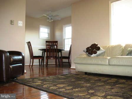 118 Rouzer Lane Thurmont, MD 21788 - Photo 4 of 22 Living Room