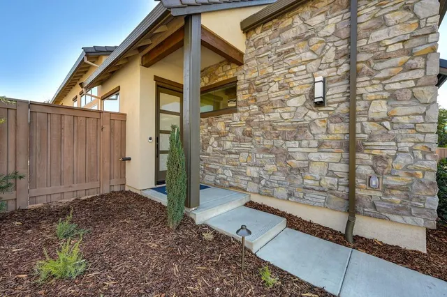 $907,975 | 7070 Soleil Way, Granite Bay, CA 95746