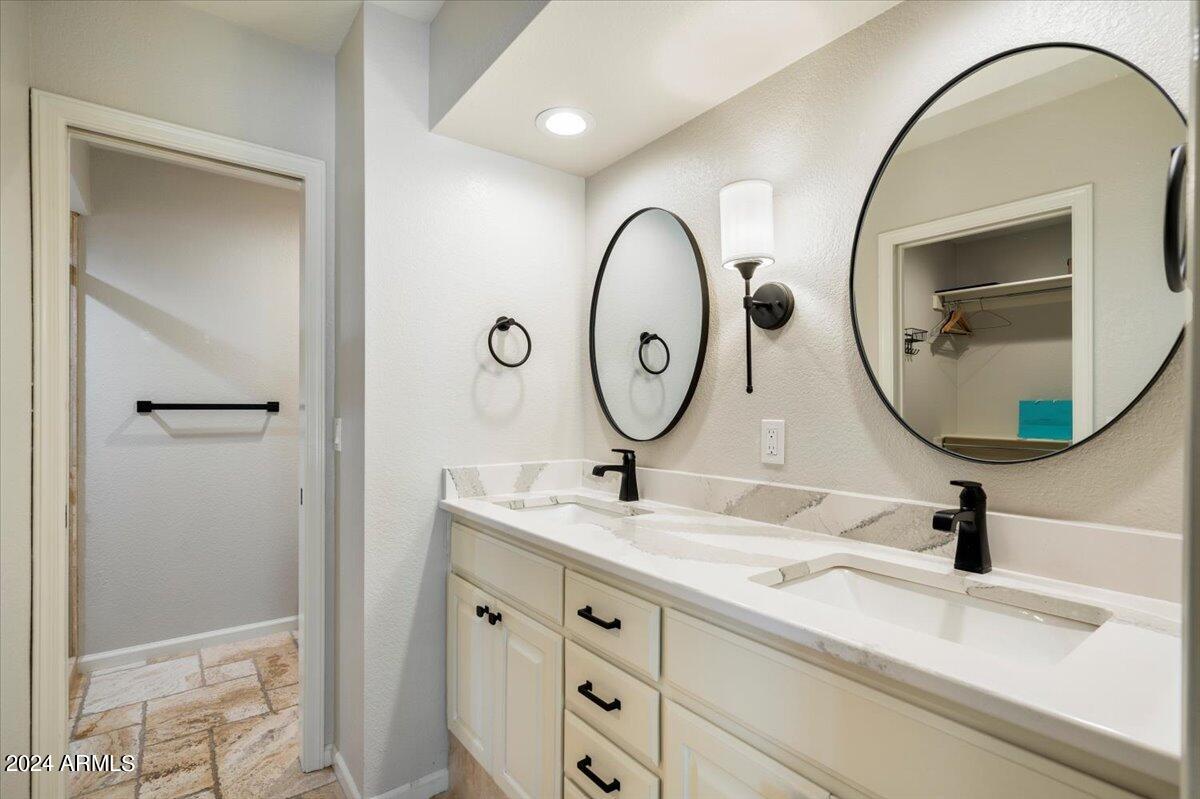 25515 Forest Road, Unit 2 Rio Verde, AZ 85263 - Photo 9 of 17 14-67686595