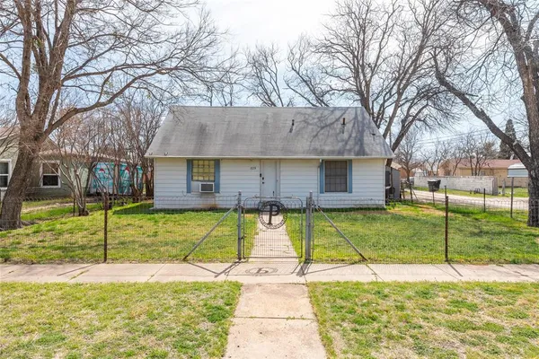 $180,000 | 825 East N 13th Street, Abilene, TX 79601