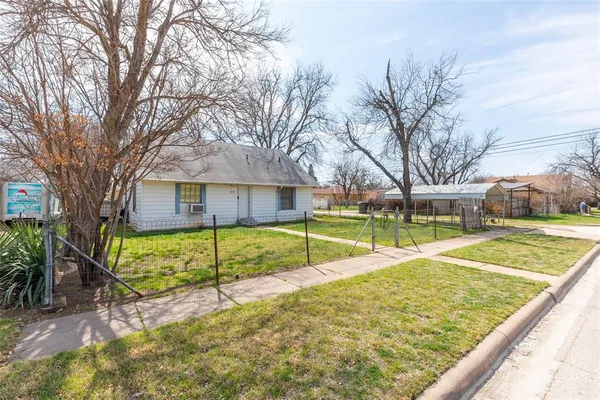 $180,000 | 825 East N 13th Street, Abilene, TX 79601