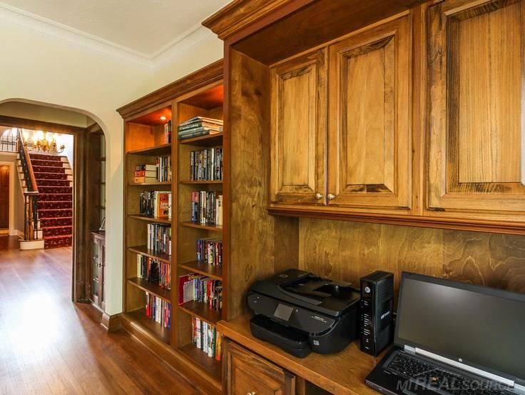 1216 Devonshire Road Grosse Pointe Park, MI 48230 - Photo 18 of 61