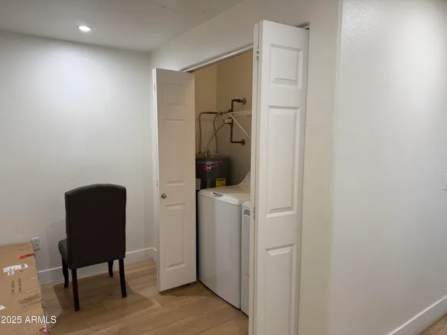 a view of entryway with workspace