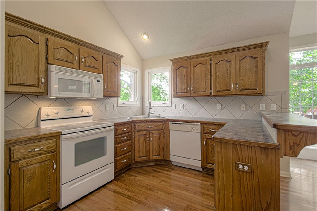 520 Parma Way Gardner, KS 66030 - Photo 14 of 40