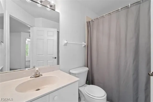 $210,000 | 3637 Pine Oak Circle, Unit 105, Fort Myers, FL 33916