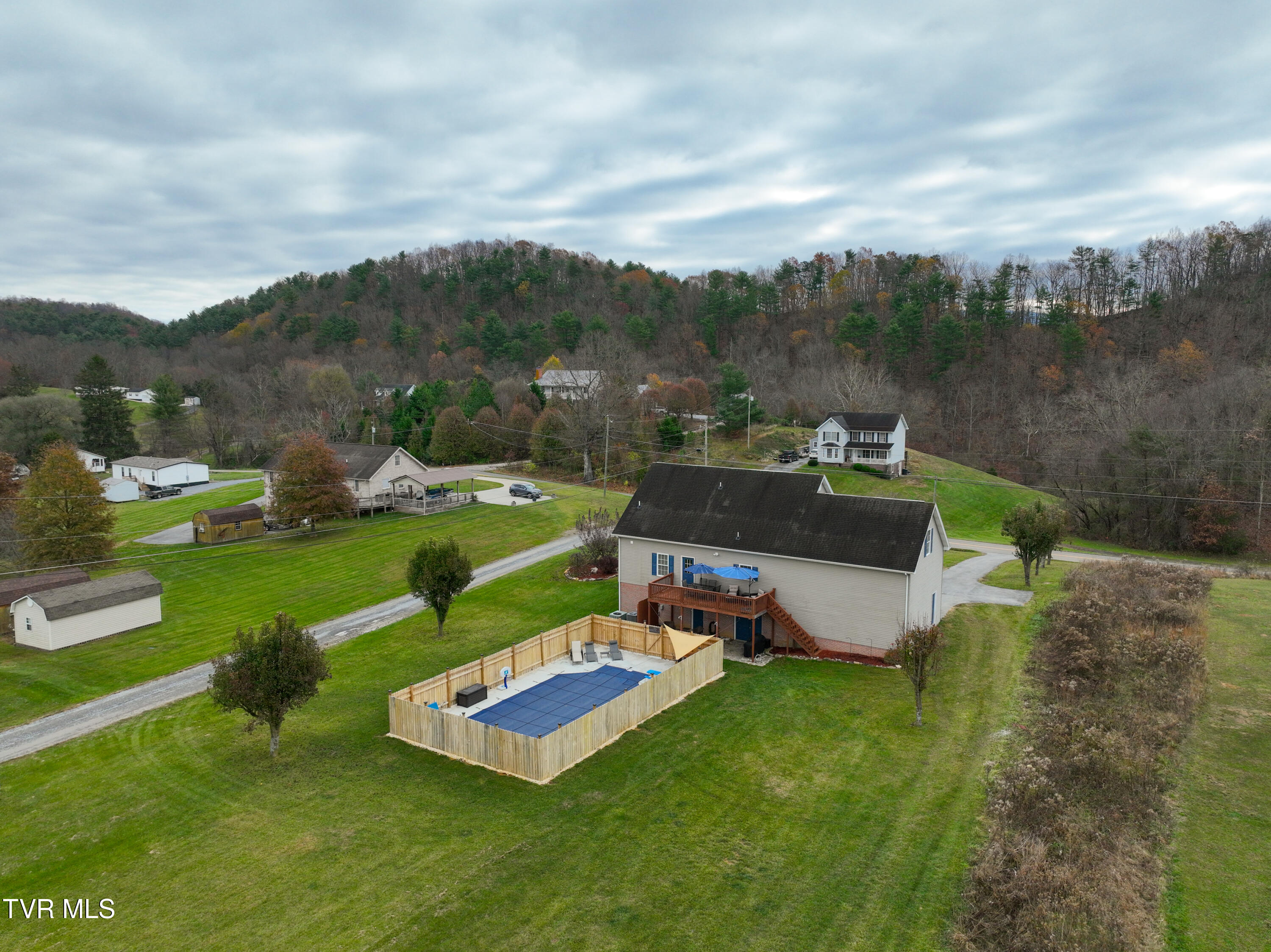 19073 Cleveland Road Abingdon, VA 24211 - Photo 60 of 70 19073 Cleveland Drone GUnit-16