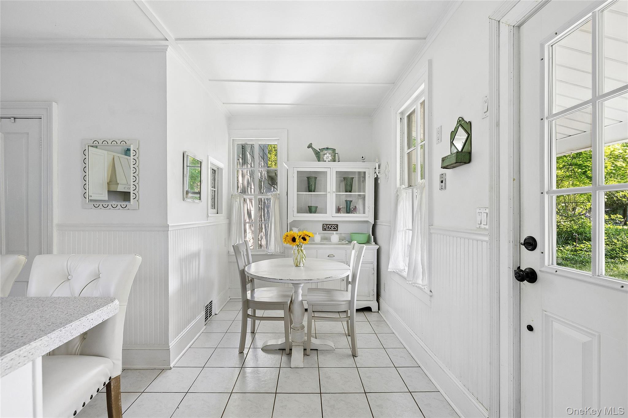45 Shore Road Setauket, NY 11733 - Photo 14 of 45 Sunny Breakfast Nook