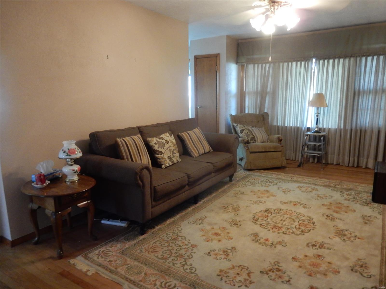 4604 Nameoki Road Granite City, IL 62040 - Photo 14 of 24 Gallery Image 14