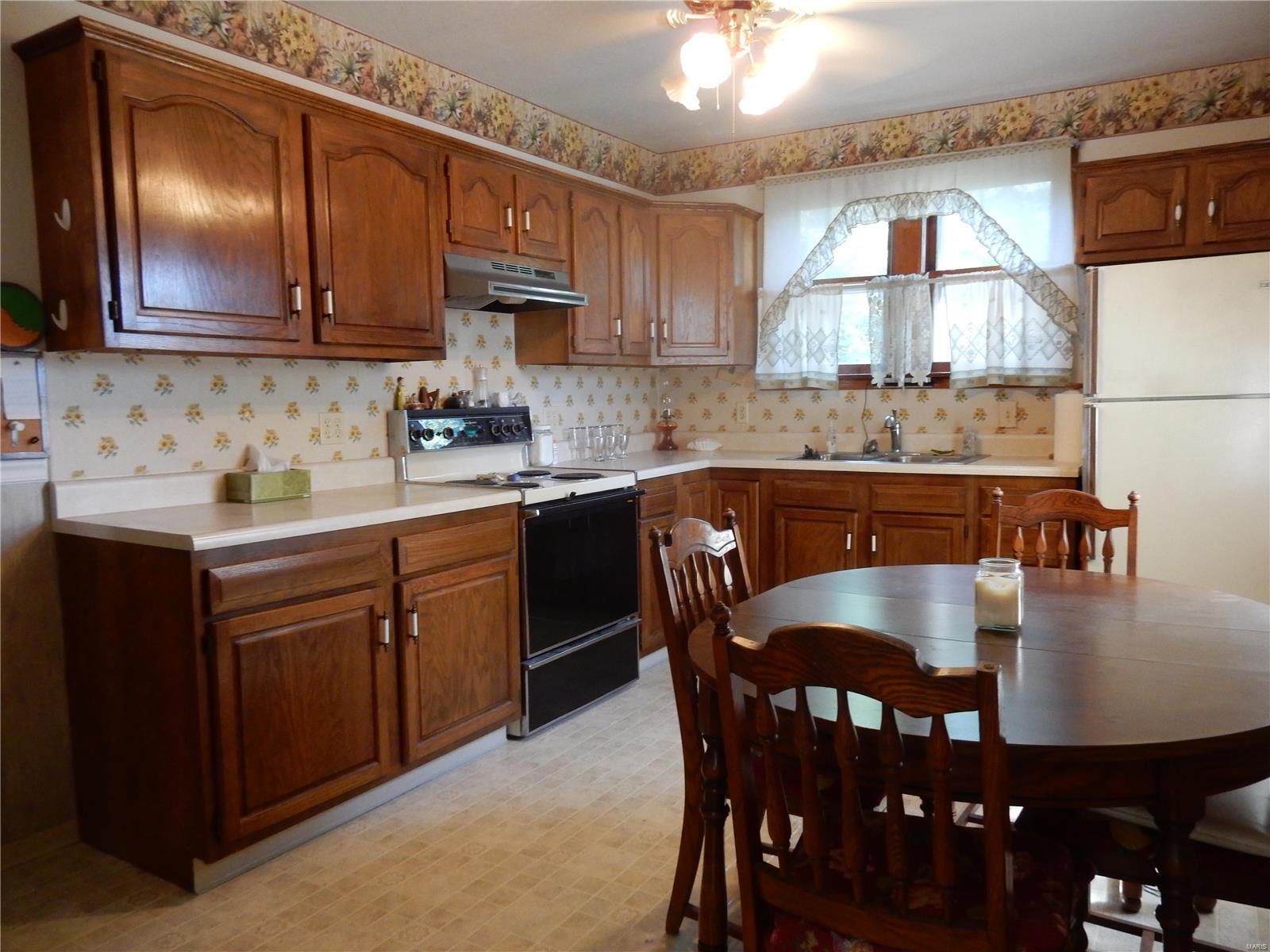4604 Nameoki Road Granite City, IL 62040 - Photo 7 of 24 Gallery Image 7