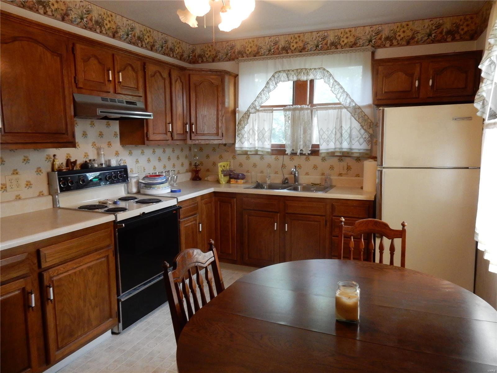 4604 Nameoki Road Granite City, IL 62040 - Photo 10 of 24 Gallery Image 10