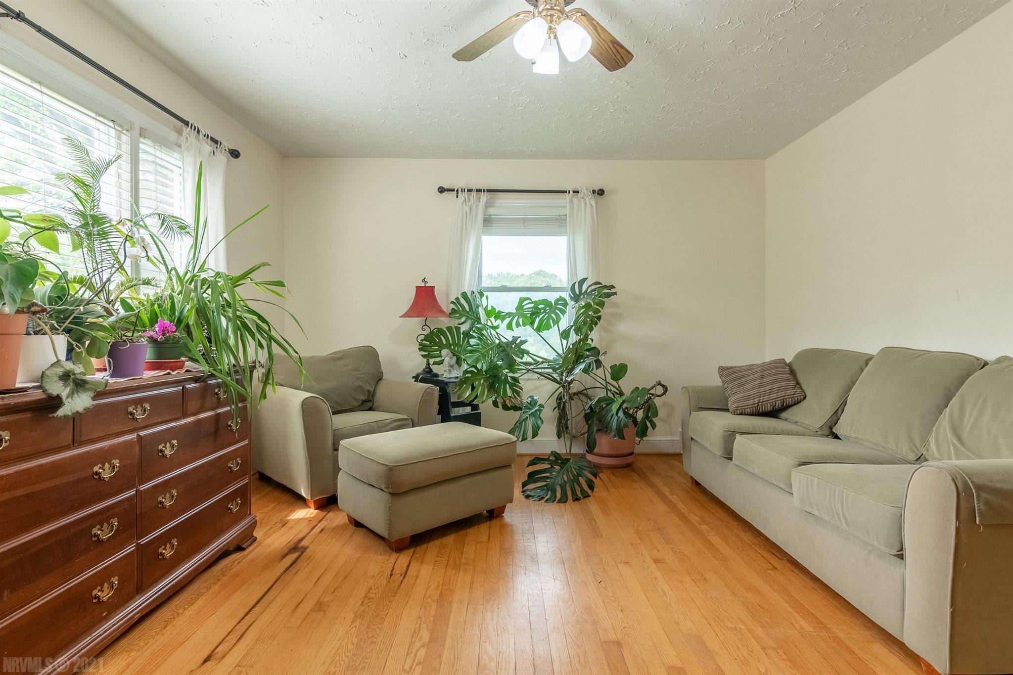 319 Merrimac Road Blacksburg, VA 24060 - Photo 5 of 47 Gallery Image 5