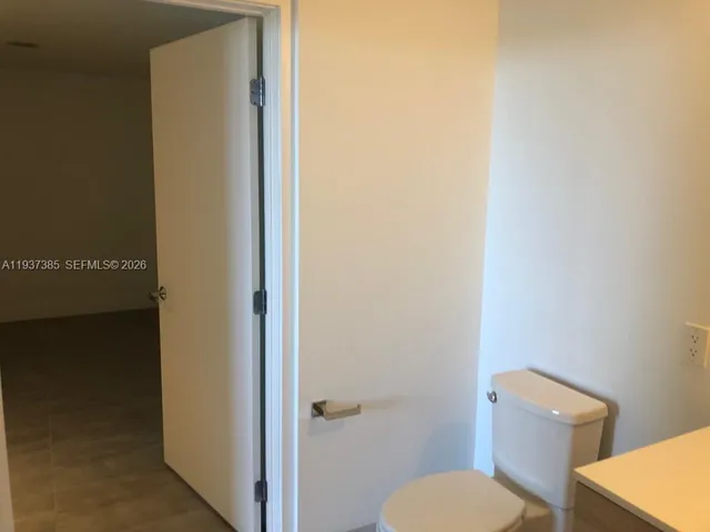 $3,700 | 16385 Biscayne Boulevard, Unit 1005, North Miami Beach, FL 33160