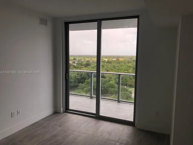 $3,700 | 16385 Biscayne Boulevard, Unit 1005, North Miami Beach, FL 33160