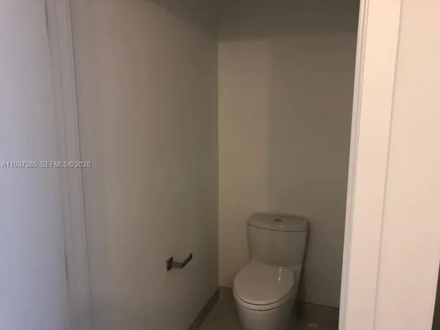 $3,700 | 16385 Biscayne Boulevard, Unit 1005, North Miami Beach, FL 33160