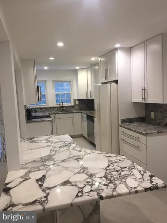 $2,450 | 8390 Montgomery Run Road, Unit B, Ellicott City, MD 21043