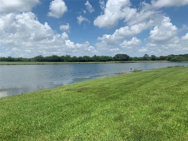 $1,999 | 7225 River Hammock Drive, Unit 202, Bradenton, FL 34212
