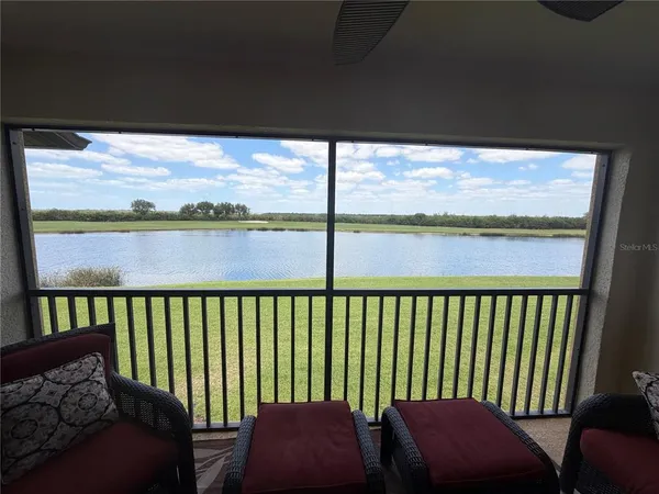 $2,299 | 7225 River Hammock Drive, Unit 202, Bradenton, FL 34212