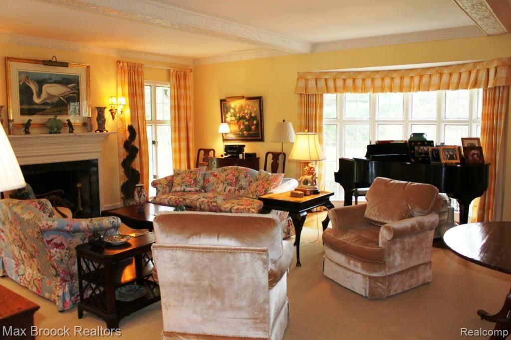 4875 Charing Cross Road Bloomfield Hills, MI 48304 - Photo 12 of 45