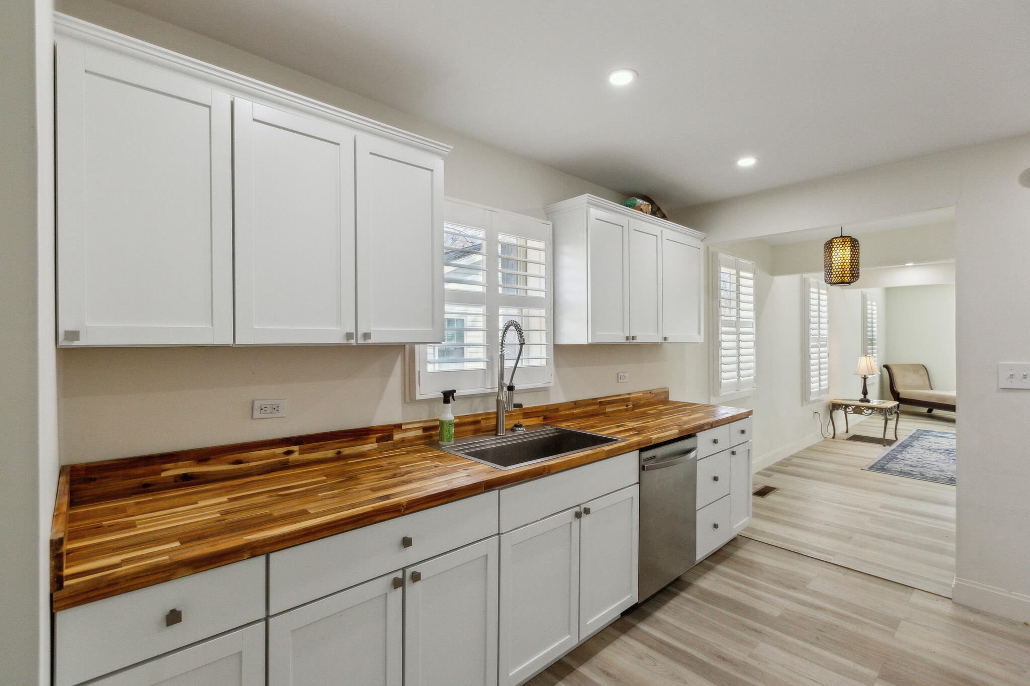 2925 Alabama Drive North Charleston, SC 29405 - Photo 10 of 33 2925_Alabama_Dr_North_Charleston_SC_2940