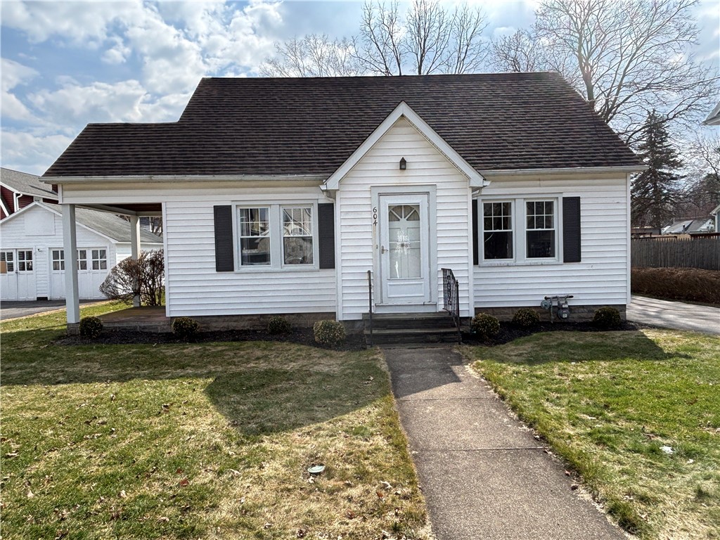 604 Davis Drive Arcadia, NY 14513 - Photo 2 of 30