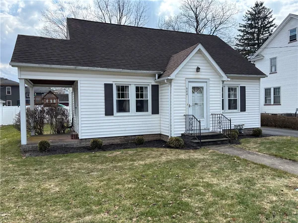 $160,000 | 604 Davis Drive, Arcadia, NY 14513