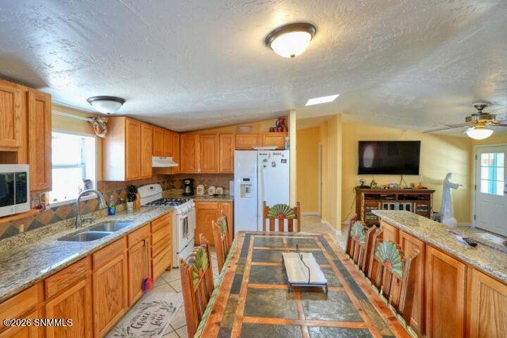245 Hurt Road Las Cruces, NM 88007 - Photo 27 of 84 27 (Small)
