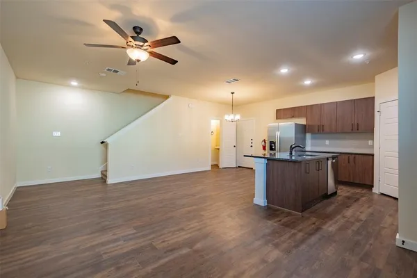 $1,595 | 713 Wheatfield Drive, Venus, TX 76084