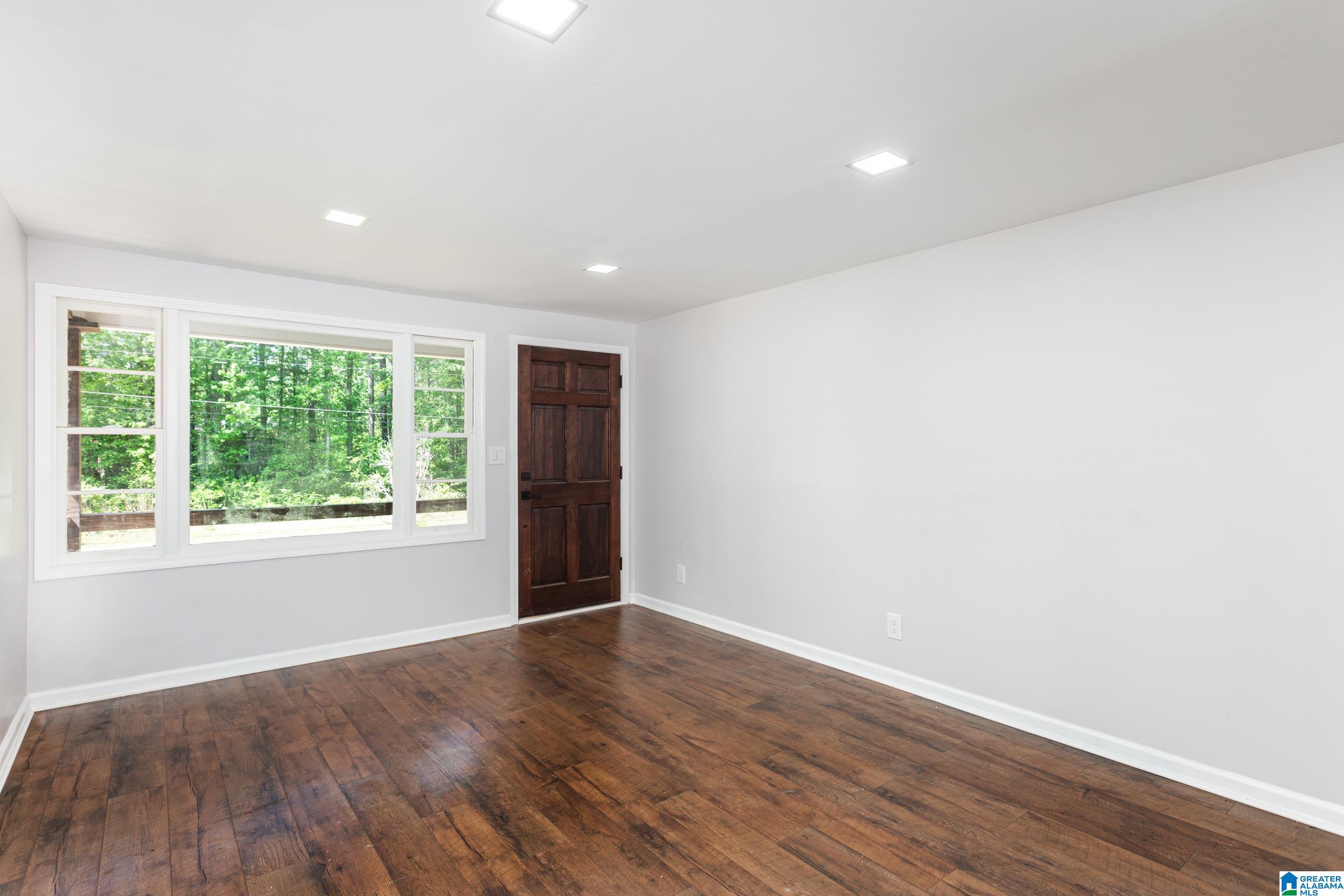 2070 Iron City Road Anniston, AL 36207 - Photo 7 of 30