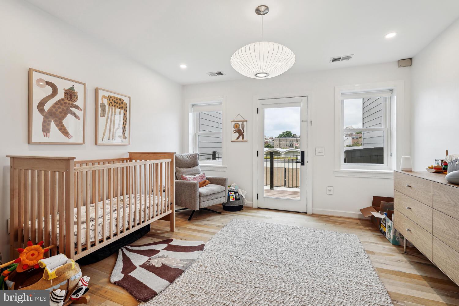 2242 Ontario Road Northwest, Unit 3 Washington, DC 20009 - Photo 12 of 20