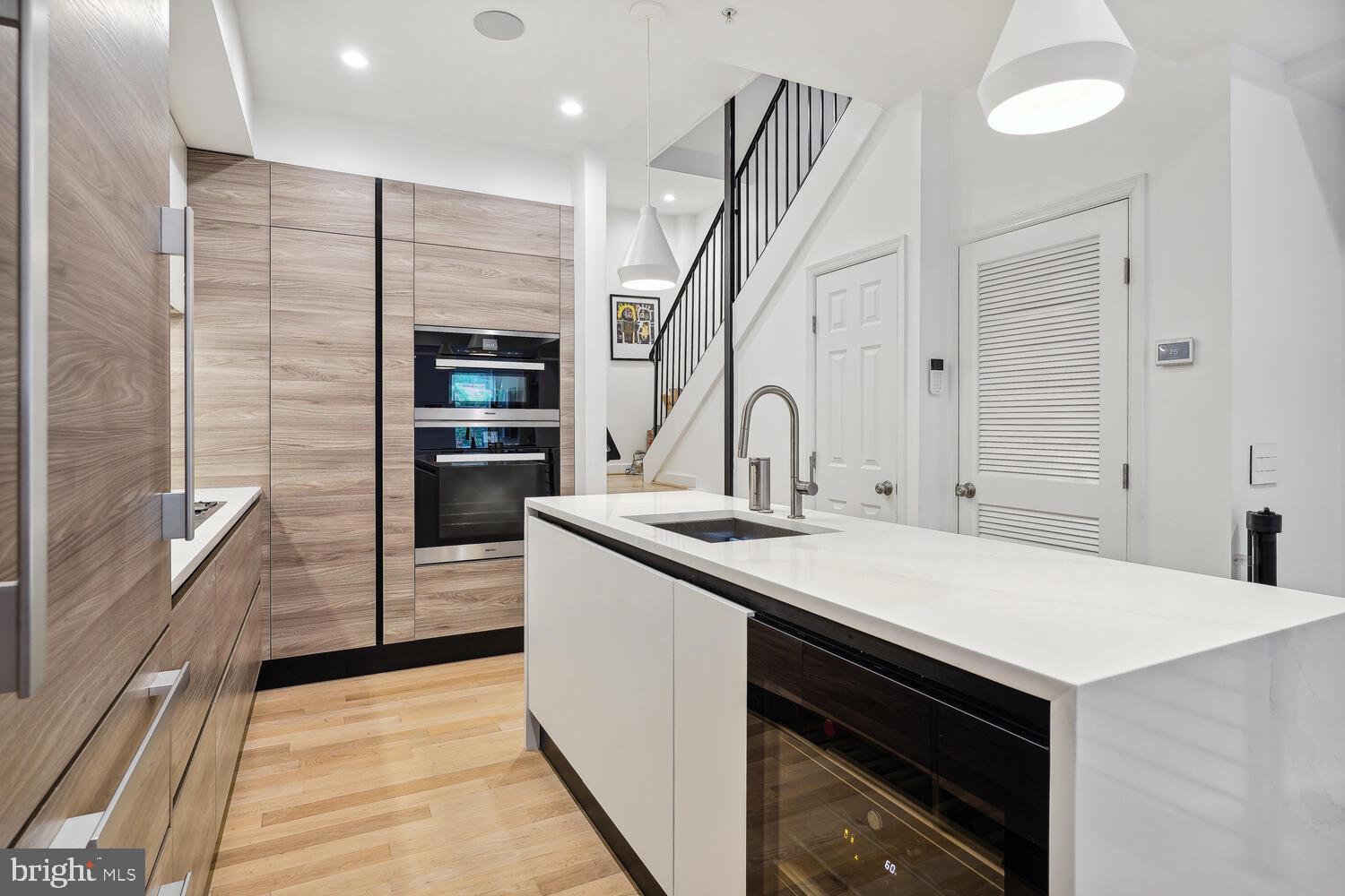 2242 Ontario Road Northwest, Unit 3 Washington, DC 20009 - Photo 6 of 20