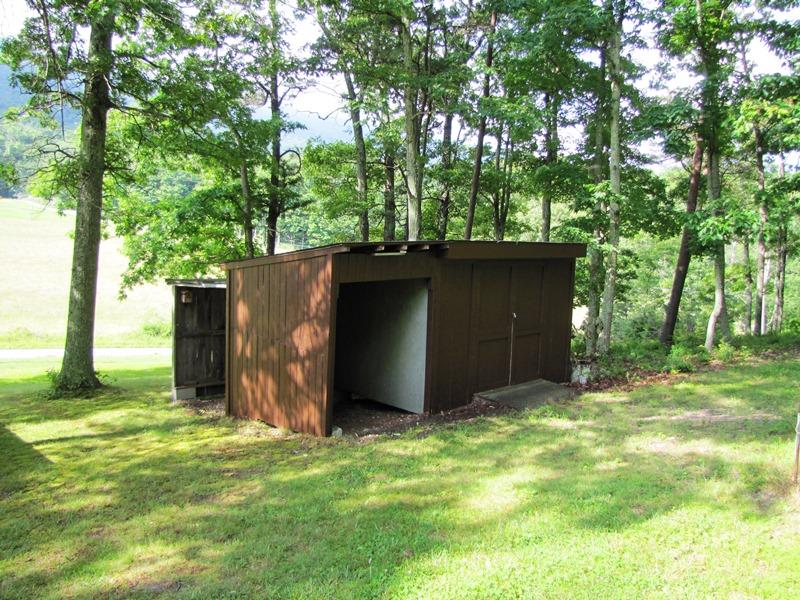 1135 Green Valley Road Peterstown, WV 24963 - Photo 35 of 46 Gallery Image 35