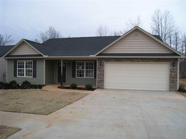 143 Midwood Road Travelers Rest, SC 29690 - Photo 1 of 15 Gallery Image 1