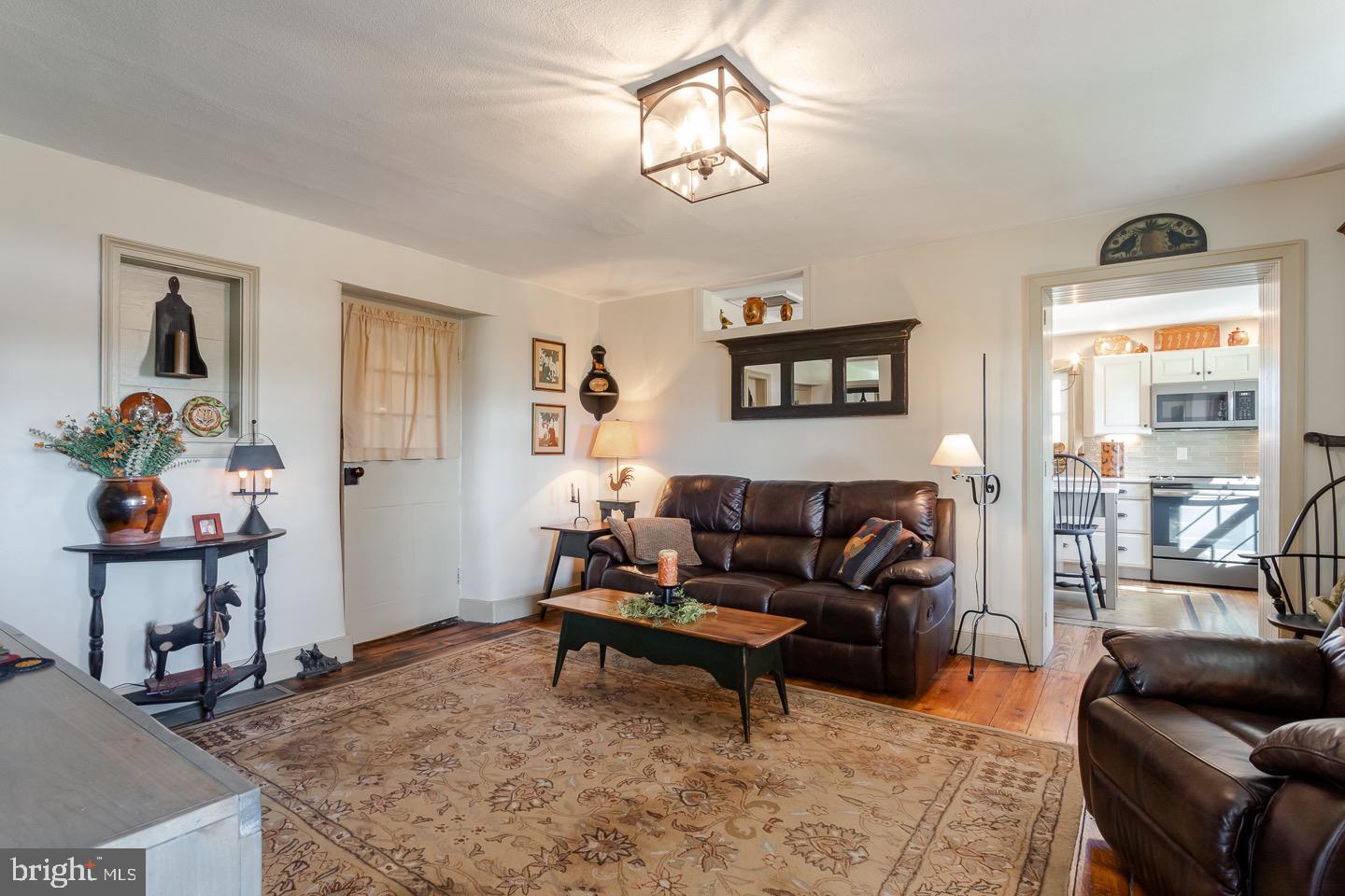 61 7 Stars Road Spring City, PA 19475 - Photo 39 of 91 2nd House Living Room