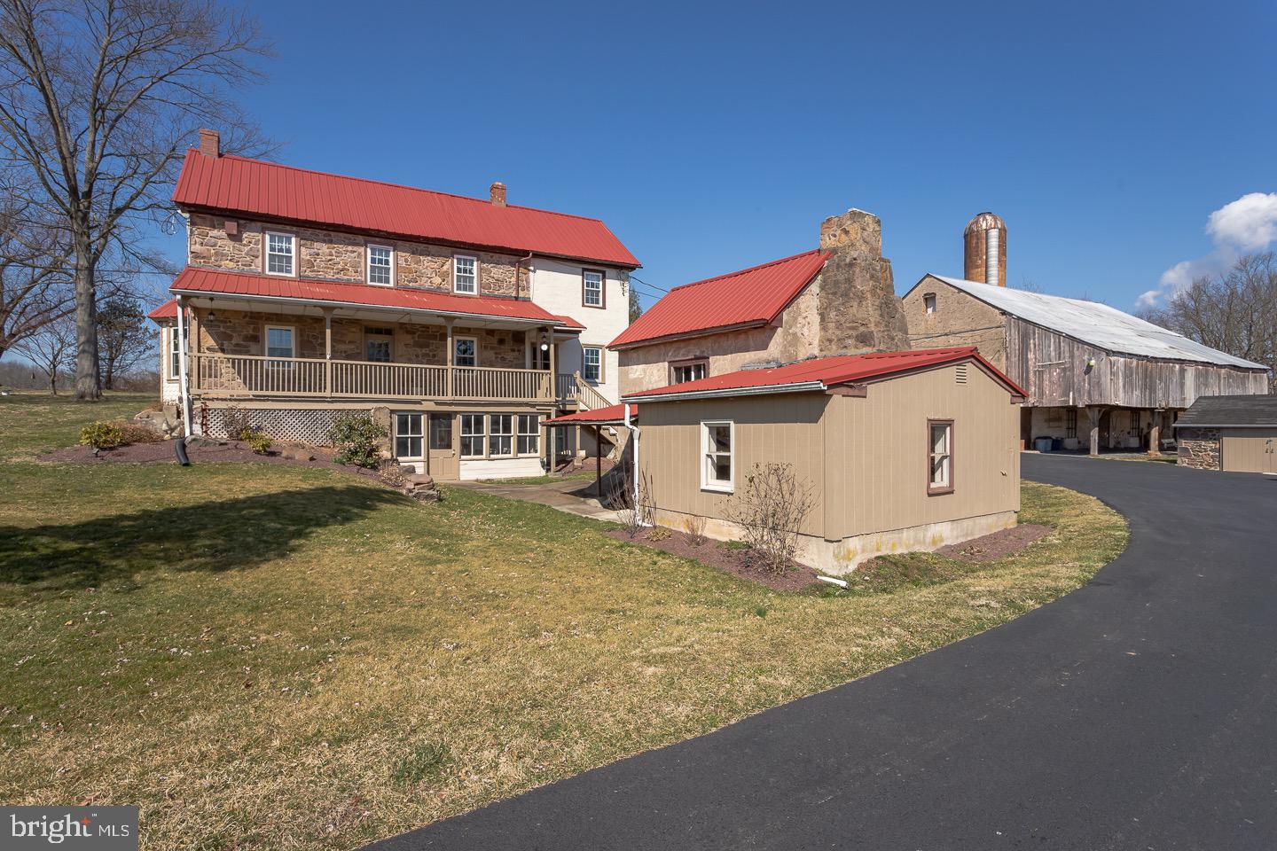 61 7 Stars Road Spring City, PA 19475 - Photo 4 of 91