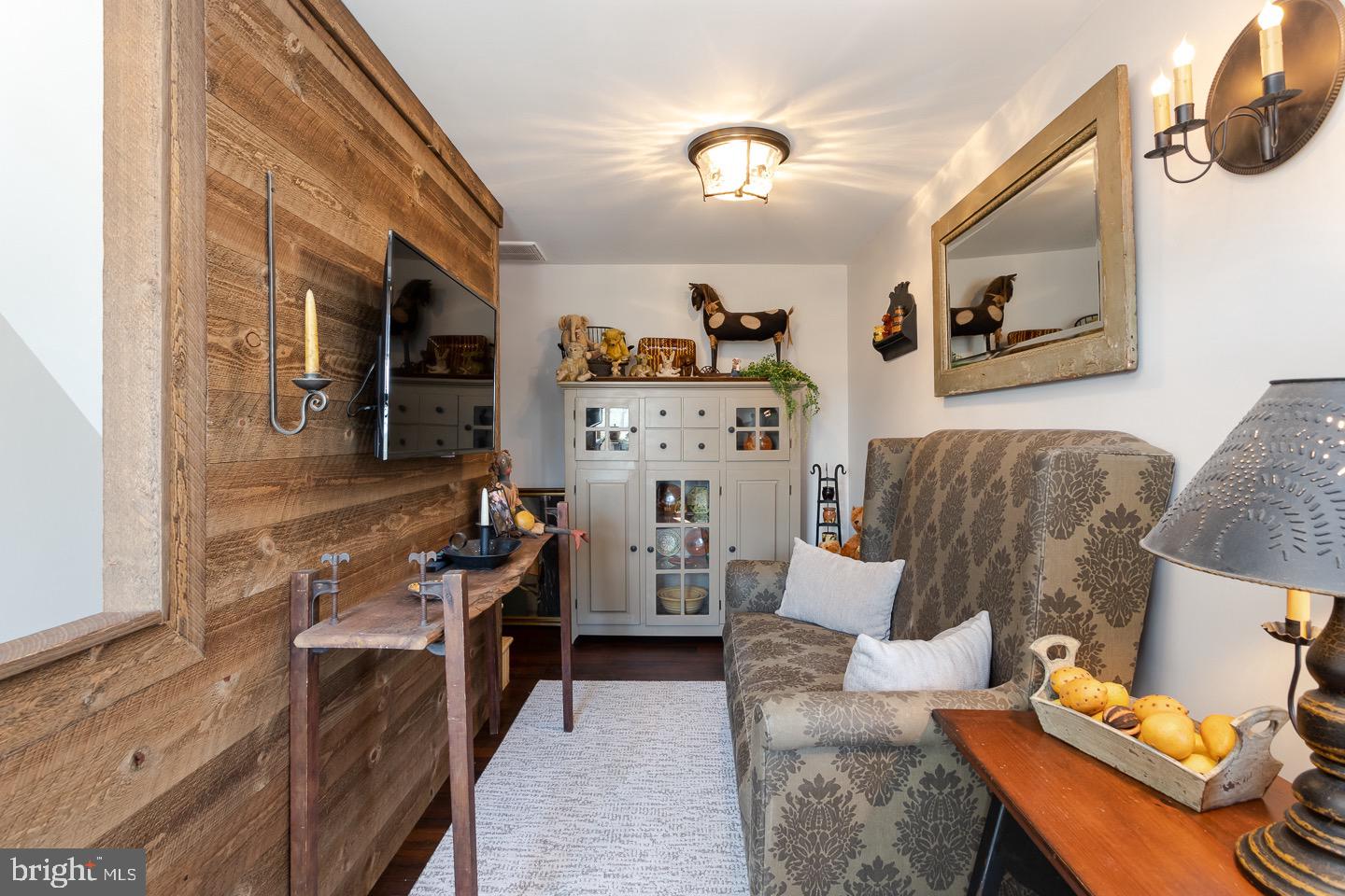 61 7 Stars Road Spring City, PA 19475 - Photo 49 of 91 Sitting Area, 2nd House