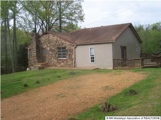 569 Christian College Road Senatobia, MS 38668 - Photo 1 of 22 Primary Photo