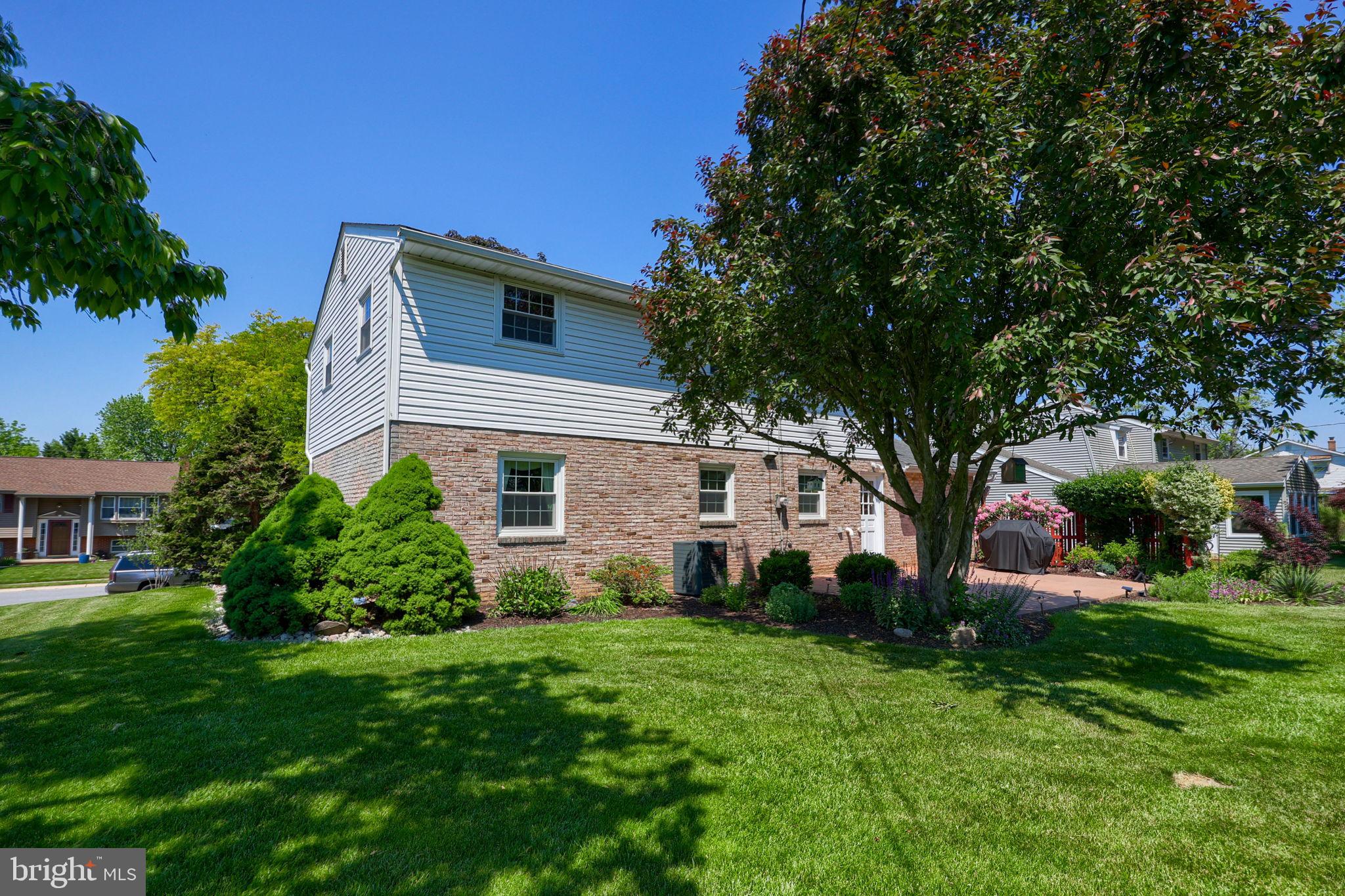 2143 Brockton Road Lancaster, PA 17601 - Photo 2 of 52