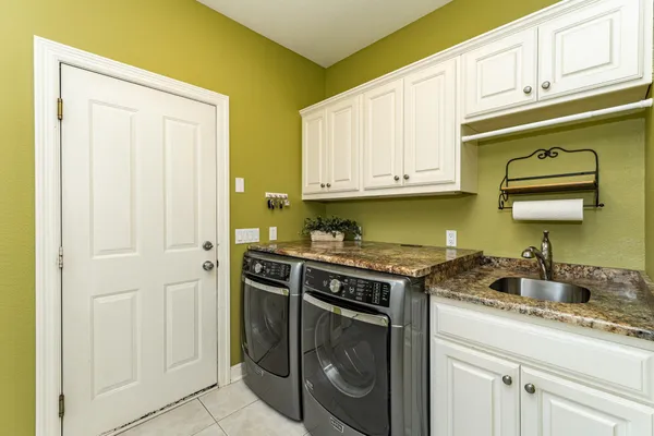 $825,000 | 7005 Halifax Lane Northwest, Rochester, MN 55901