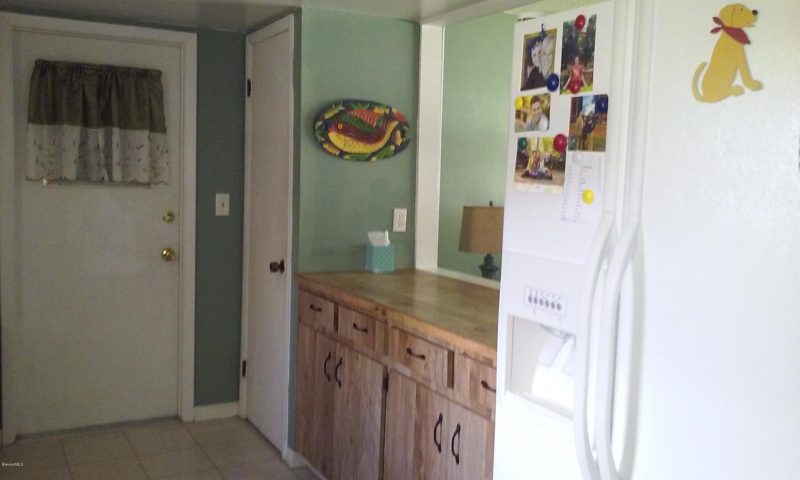 1294 Ne Port Palm Bay, FL 32905 - Photo 8 of 26 KITCHEN 2