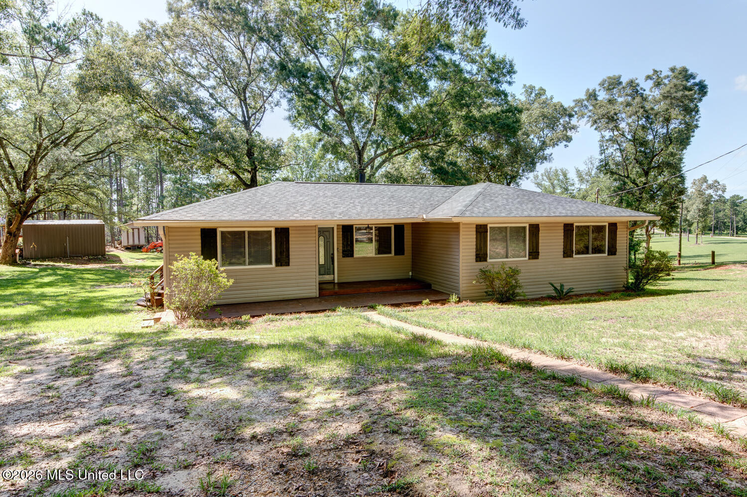 152 McCastile Road Carriere, MS 39426 - Photo 2 of 26 152McCastile_MLS-2