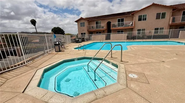 $2,700 | 31946 Del Cielo Este, Bonsall, CA 92003