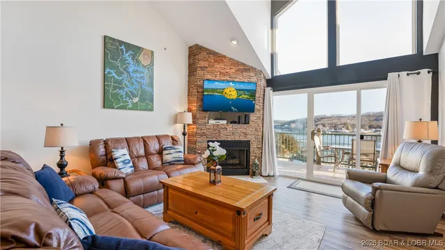 $318,400 | 316 Cedar Heights Drive, Unit 4B, Camdenton, MO 65020