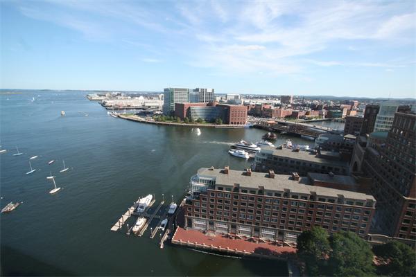85 East India Row, Unit 25D Boston, MA 02110 - Photo 6 of 8 a view of a lake