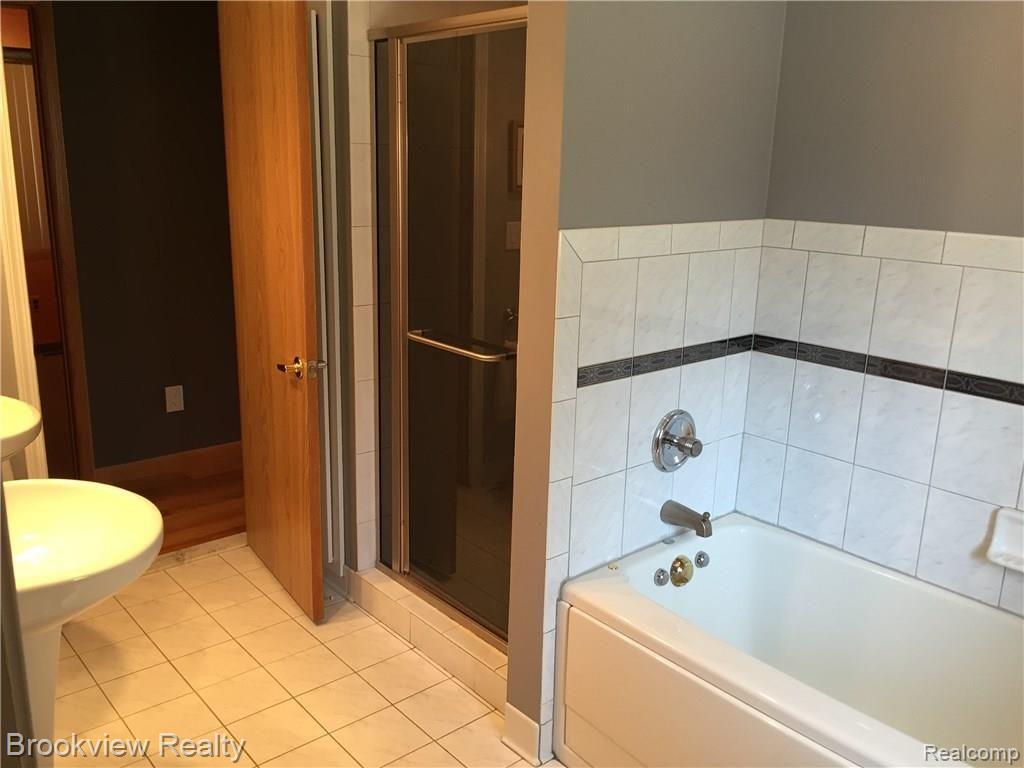 9670 Division Road Columbus, MI 48063 - Photo 38 of 45 IMG_7072.JPG