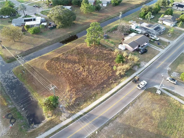 $35,000 | 13 Alabama Road North, Lehigh Acres, FL 33936