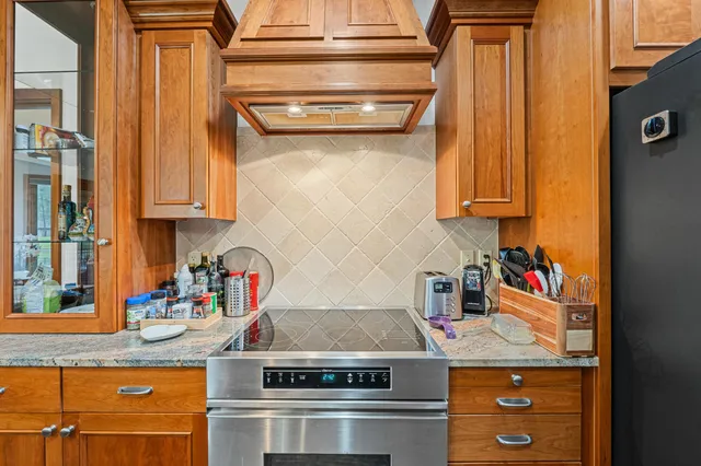 $639,000 | 406 Hogan's Way, Chewelah, WA 99109