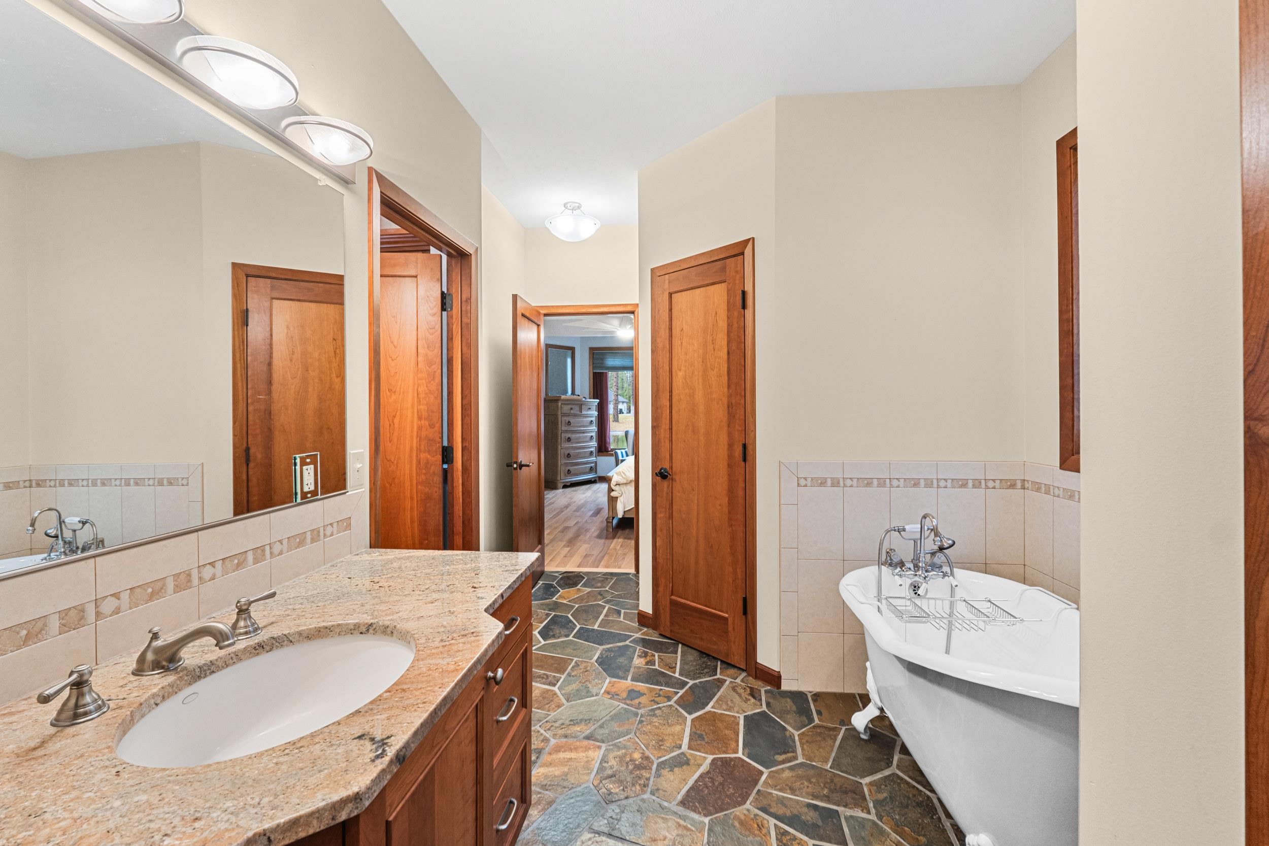 406 Hogan's Way Chewelah, WA 99109 - Photo 19 of 39