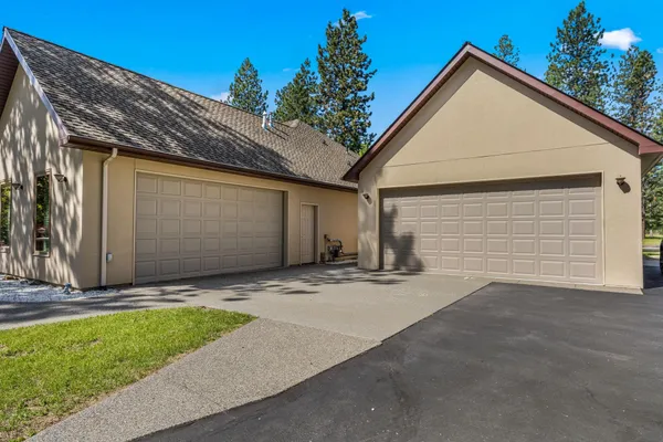 $639,000 | 406 Hogan's Way, Chewelah, WA 99109