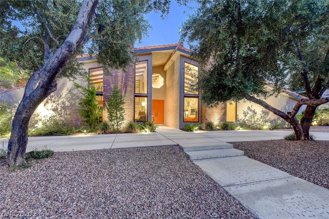 3255 South Lindell Road Las Vegas, NV 89146 - Photo 1 of 50 Gallery Image 1