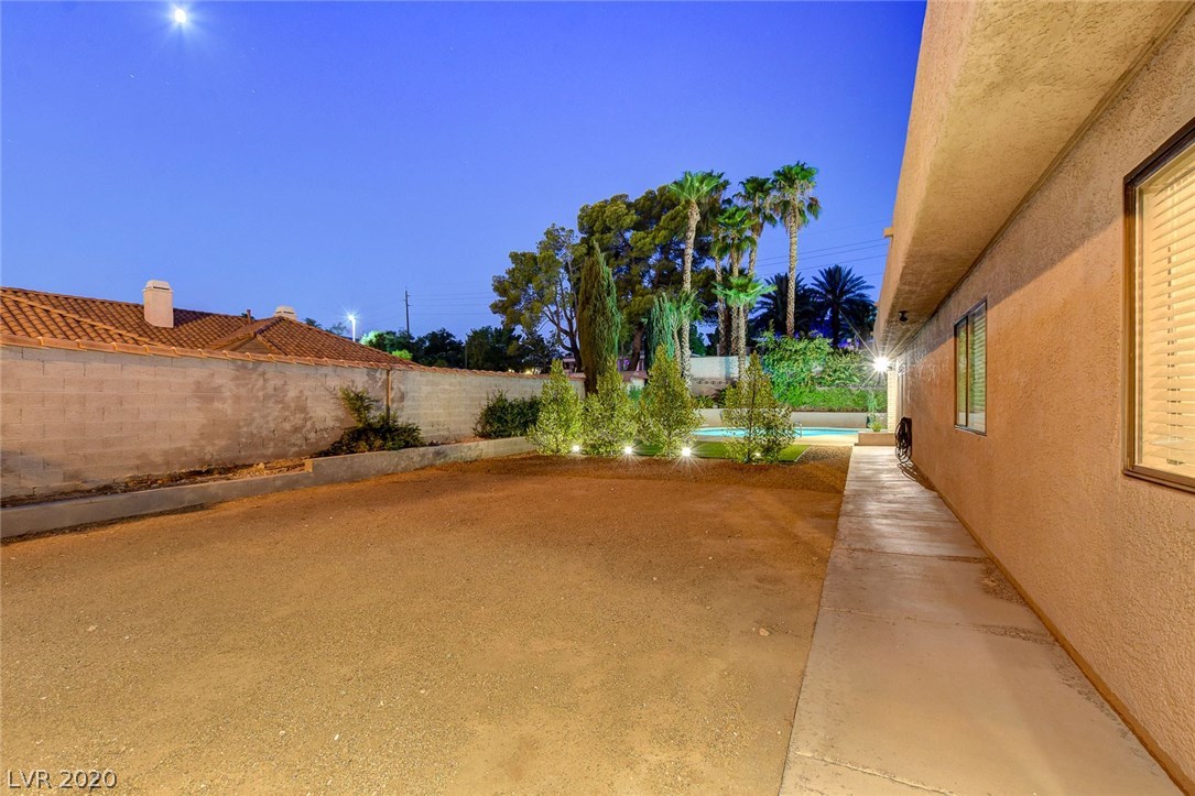 3255 South Lindell Road Las Vegas, NV 89146 - Photo 48 of 50 Gallery Image 48